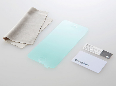 filmiphone12cc_con_001.jpg