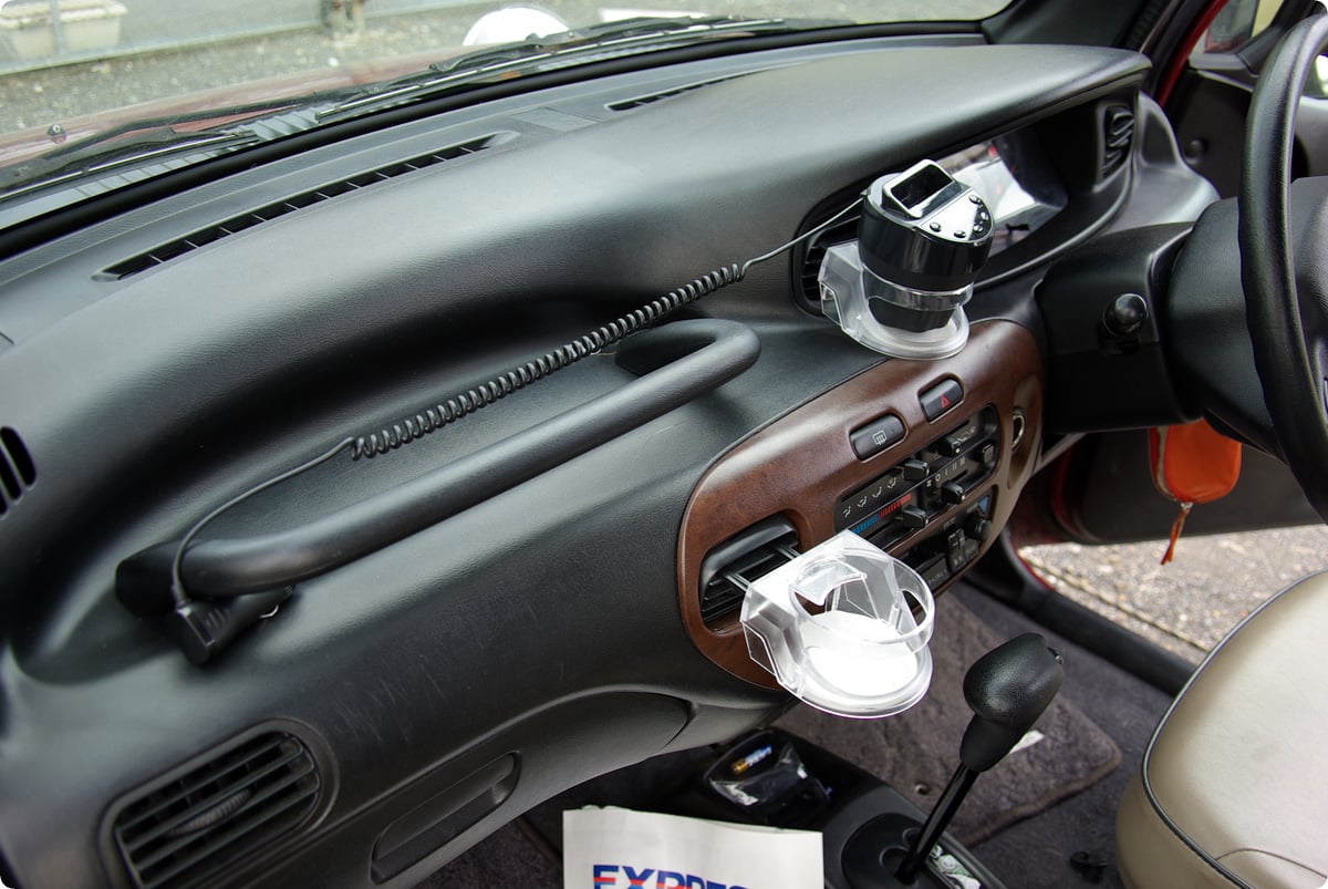 Cupholder03.jpg