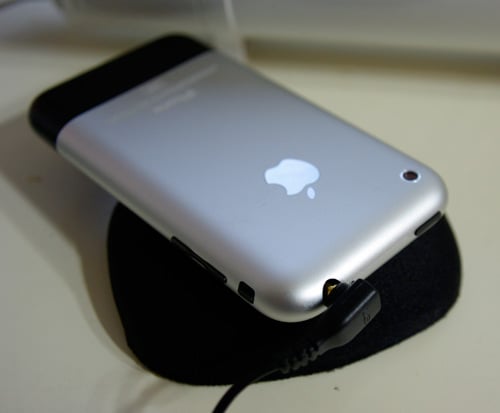 iPhone04.jpg