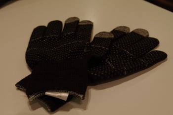 Gloves02.jpg
