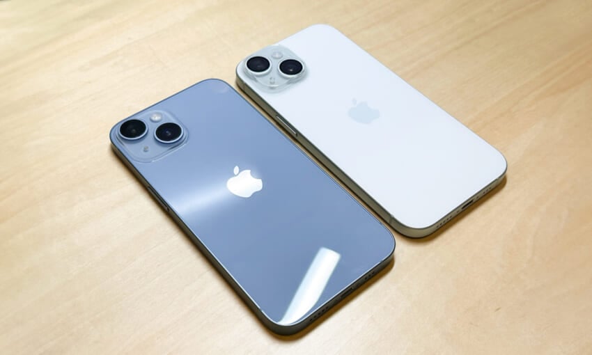 iPhone15 / 14 / 13 Proの水色（ブルー）比較 | 【Enriching Digital