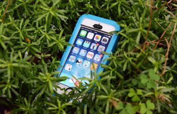 防水・防塵国際規格「IP-68」準拠の防水、防塵ケース「Catalyst Case for iPhone 5s/5」 | iPod Style