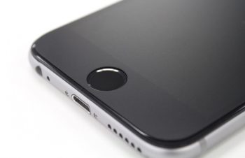 表面サラサラでゲームがしやすいiPhone 6s/6s Plusアンチグレア強化ガラス  |  AppBank