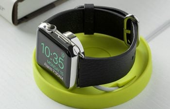 トリニティ、ナイトスタンドモードで使えるApple Watch専用シリコン製コースター「Bluelounge Kosta」を発売