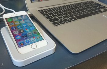 iPhone5s／5充電スタンド：角度が絶妙な『Bluelounge Lightningドックスタンド サイドカ』をチェック！ | MASATO.NEWS
