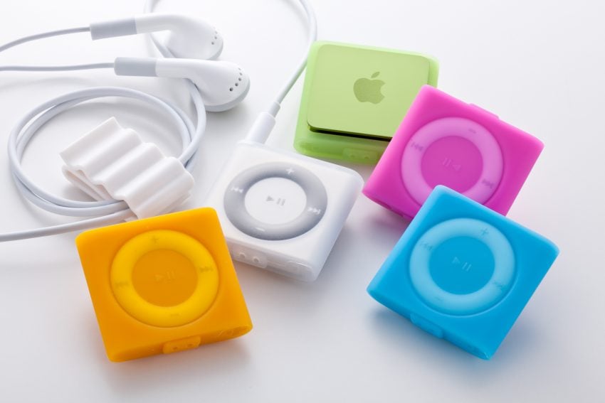 買い公式店 COACH iPod shuffleケース/iPod shuffle のセット ポータブルプレーヤー