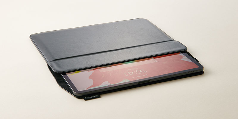 iPad Pro 11インチ（第3/2/1世代） / iPad Air 10.9インチ（第5/4世代） [PadSleeve] スリーブケース（販売終了）  | トリニティ