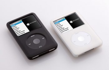 iPod classic向けアクセサリー一新のわけ
