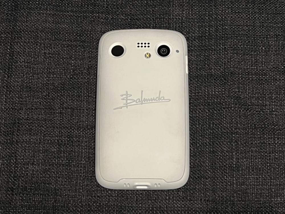 BALMUDA Phoneがやってきた。そのファーストインプレッションとは