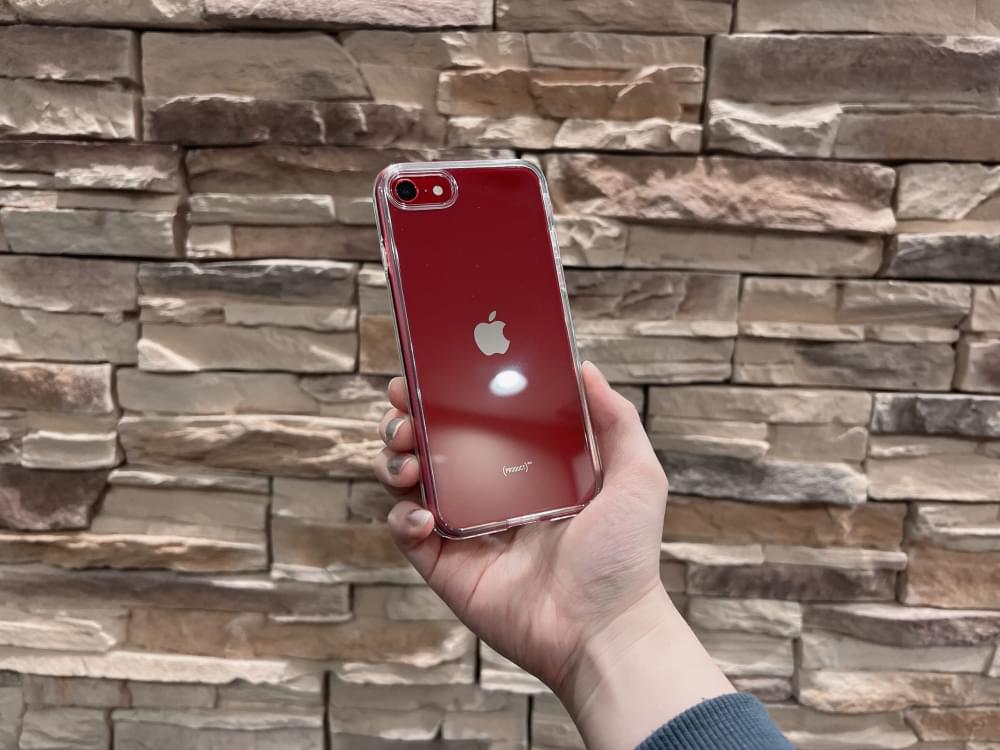 iPhone SE（第3世代）の(PRODUCT)REDの色を見る | トリニティ