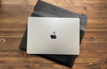 SimplismのMacBook Pro 14インチ専用BookSleeveケースレビュー！