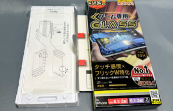 SimplismのiPhone 15シリーズ用指すべり特化型ゲーム専用画面保護ガラス「iPhone 15 / 15 Pro / iPhone 14 Pro 反射防止 ゲーム専用ガラス Ultra」を試す | アクセサリ