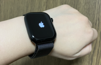 不器用人間が、Apple Watchにフィルムを貼る奮闘記